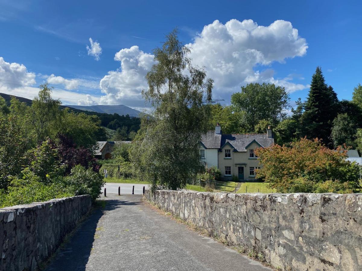 Caorann Lodge, 205 Tummel Valley 皮特洛赫里 外观 照片