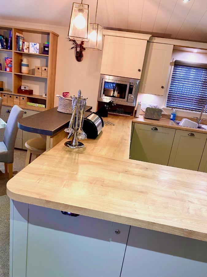 Caorann Lodge, 205 Tummel Valley 皮特洛赫里 外观 照片